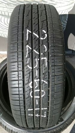 One used 225 60 17 Kumho tire