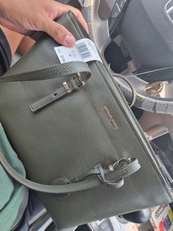 Brand new Michael Kors purse Ivy color