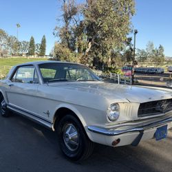 1965 Ford Mustang 