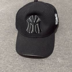 🔥 Rare Black New York Yankees Hat – 3D Embroidered Logo – Streetwear Style Cap”