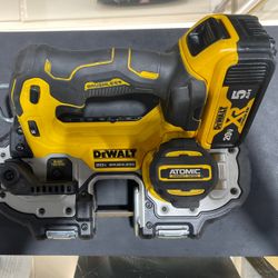 Dewalt Cordless Band Saw 20 V Brushless DCS77