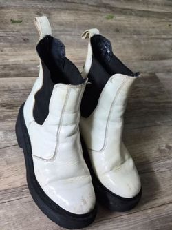 Steve Madden boots white