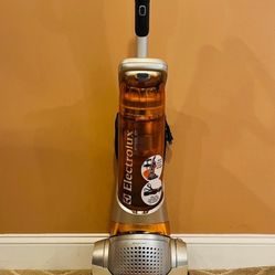 Electrolux Nimble BagLess Vacuum Cleaner