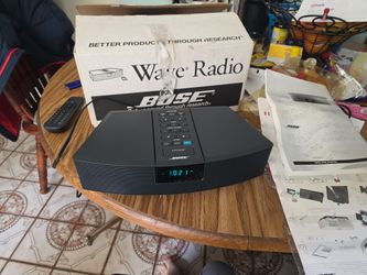 Bose Wave Radio AM FM Stereo Digital Alarm Clock Bundled Remote AWR1-1W nwe with box