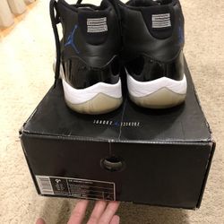 2009 jordan space jam 11