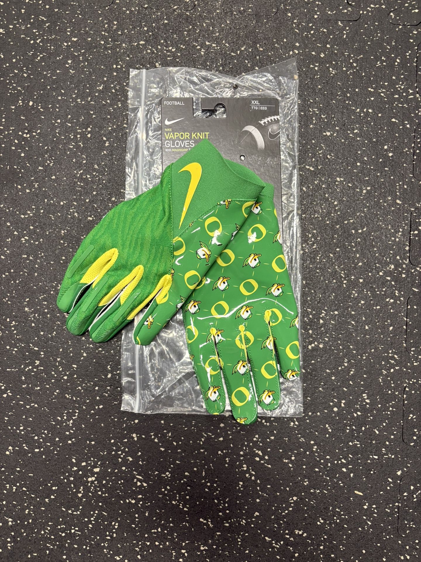 Oregon College Football Gloves