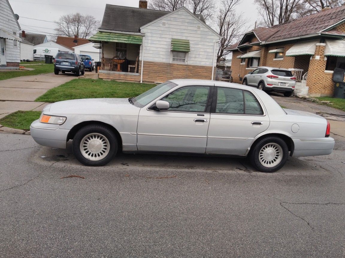 2001 Mercury Grand Marquis