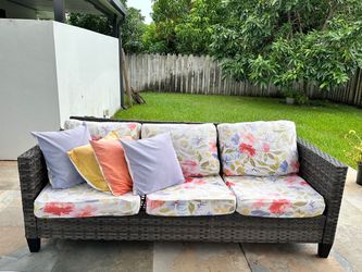 Ovios Outdoor Wicker Patio Seating Set