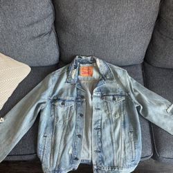Levi’s Distressed Denim Jacket (Size M)