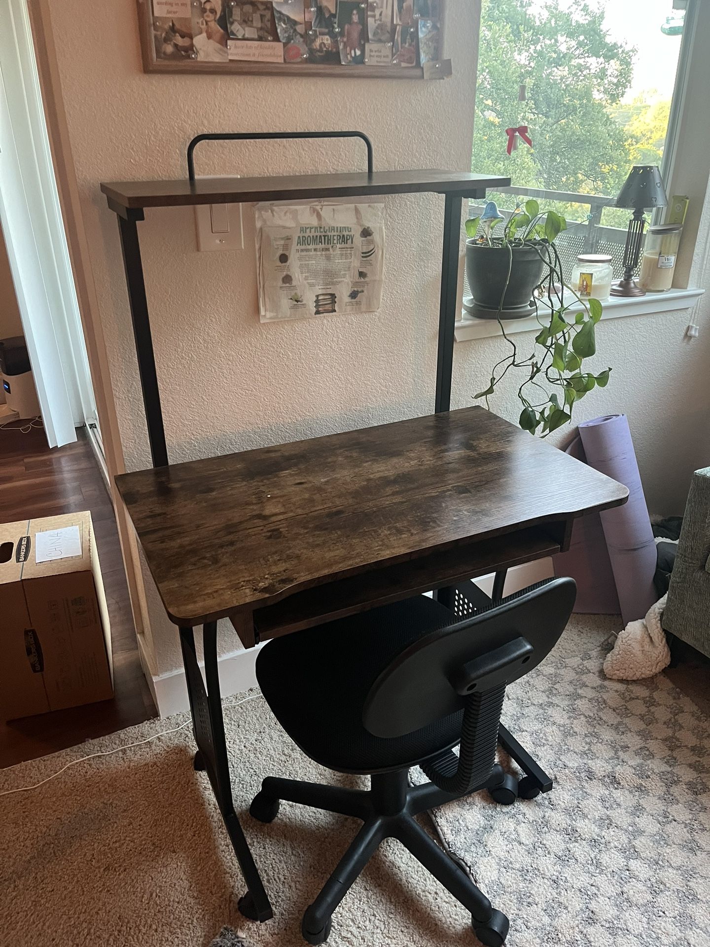 Desk & Chair