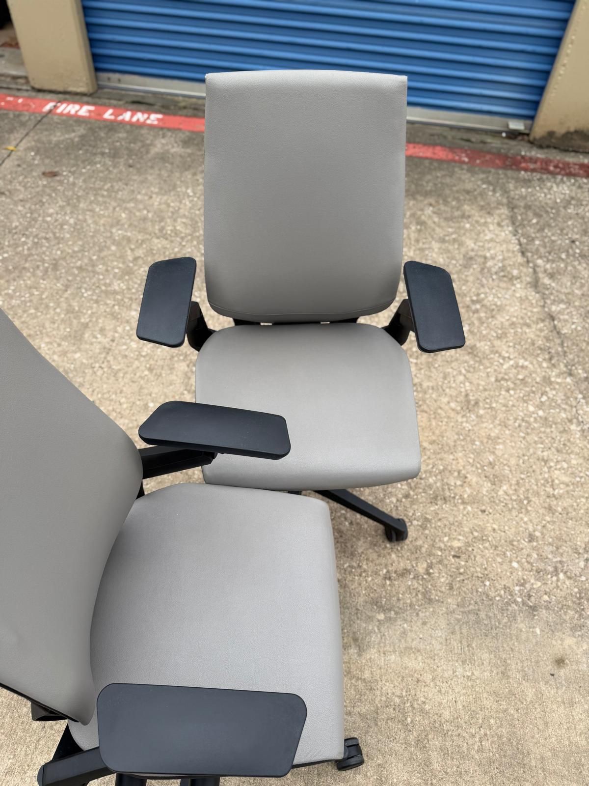 Steelcase Gesture Office Chair/clean /excellent Condition
