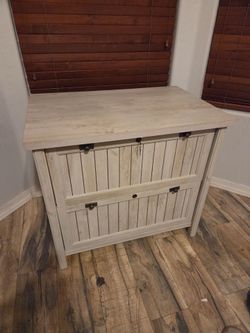 2 drawer filing cabinet with keys