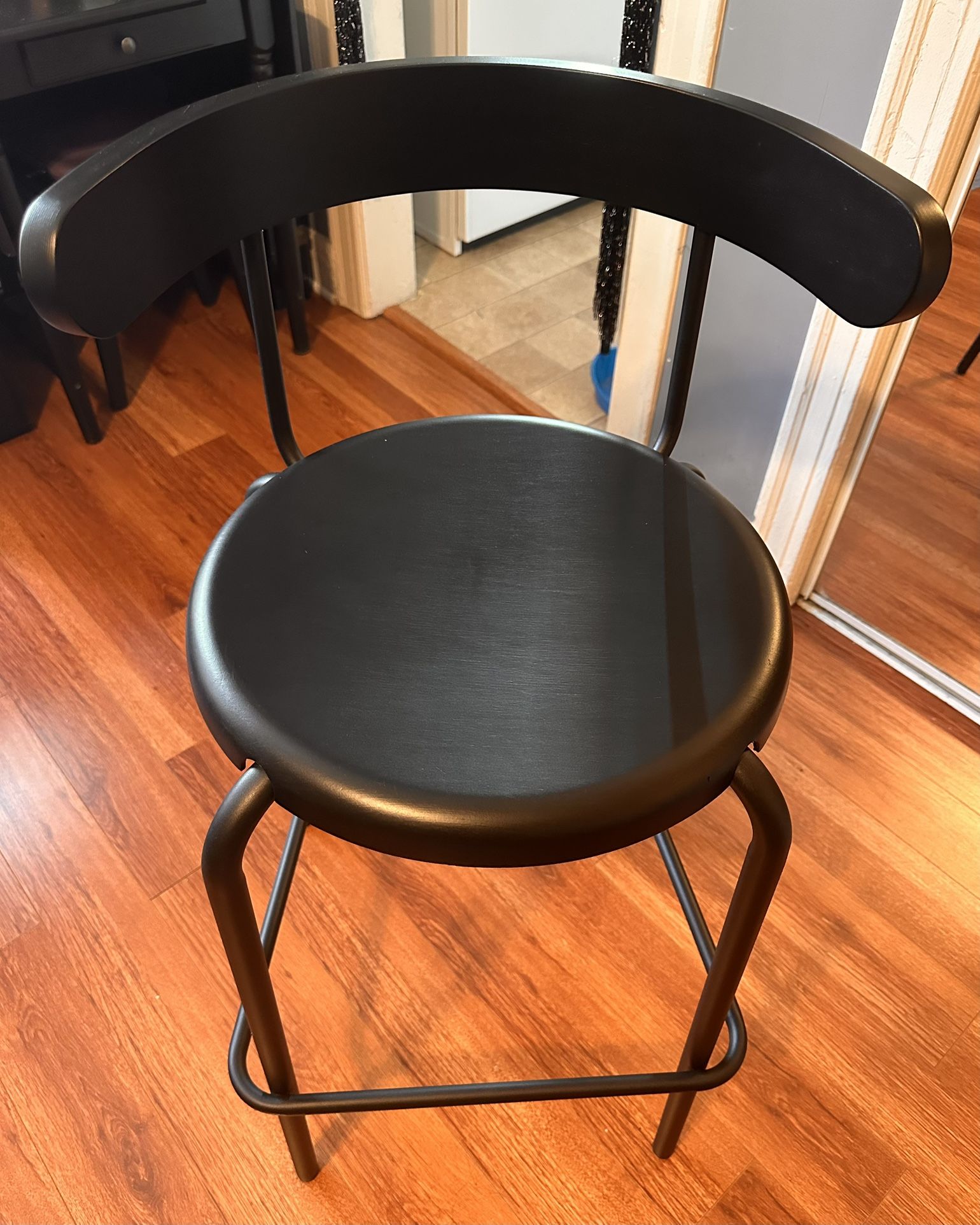 Title: Set of 2 IKEA YNGVAR Bar Stools – Like New!