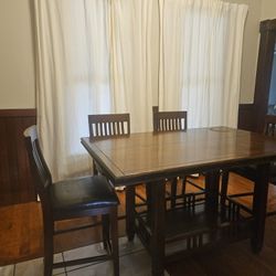 Dinning Table 