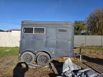 Circle J Horse Trailer