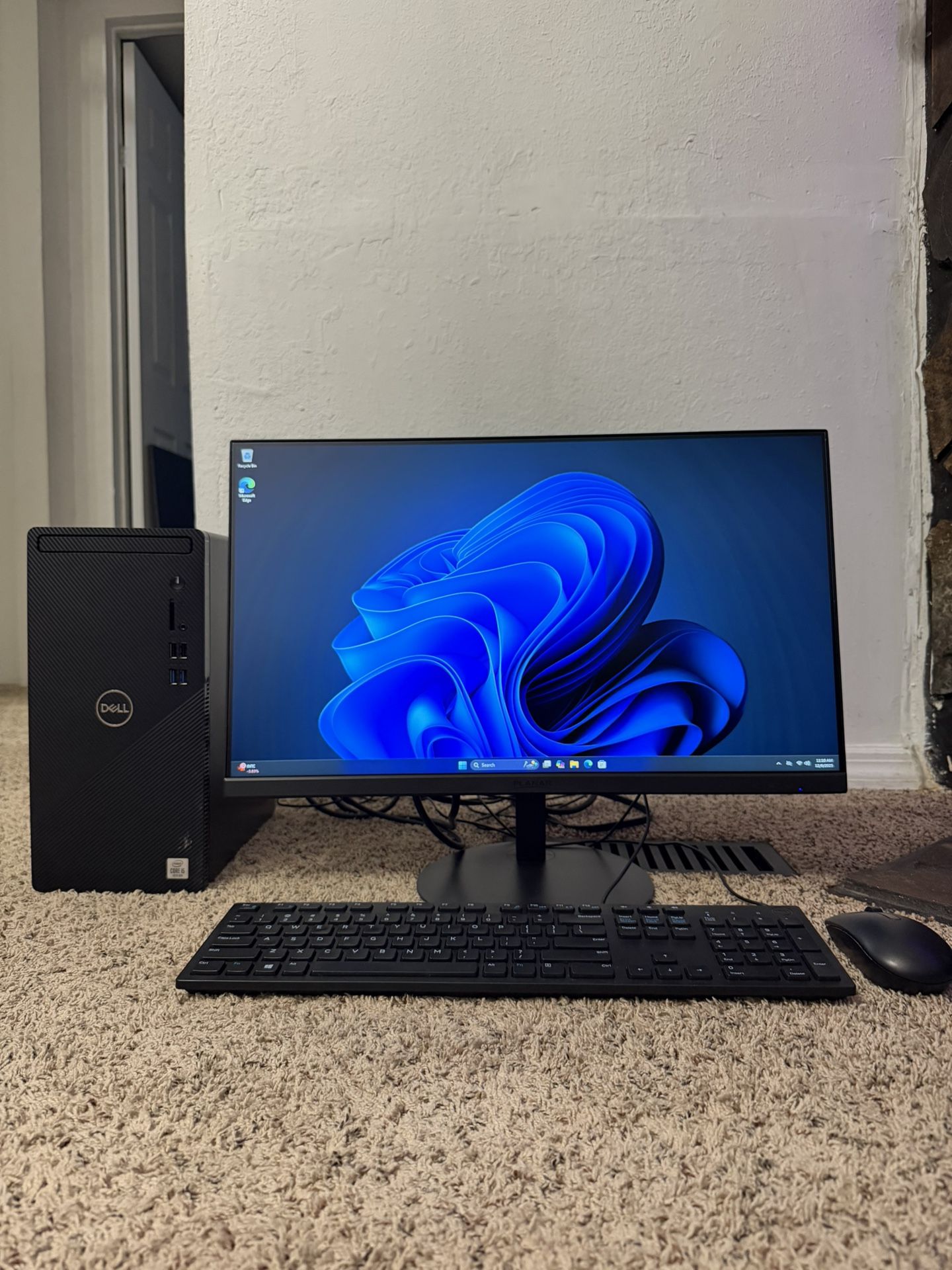 i5 Dell Inspiron 3880 Desktop Computer System With WiFi