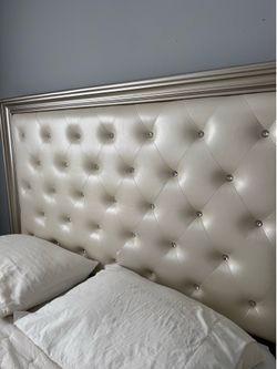 Queen bed