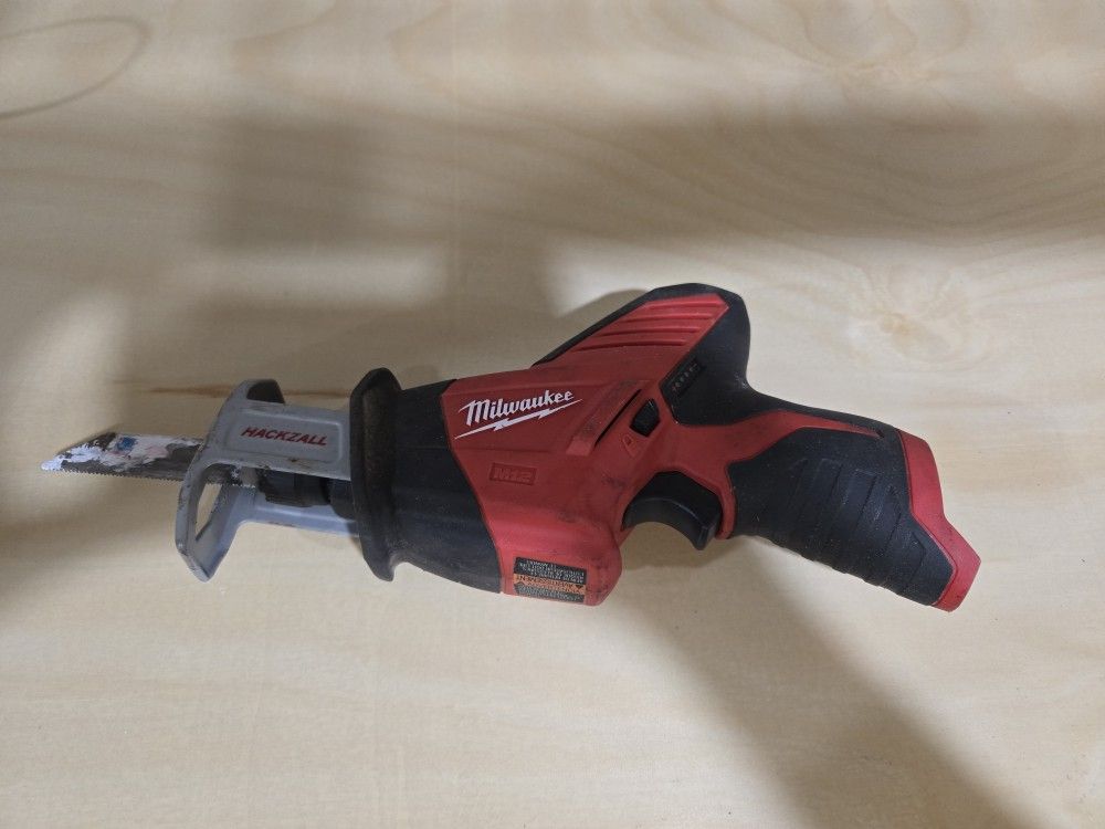 Milwaukee M12 12V Lithium-Ion HACKZALL Cordless Reciprocating Saw