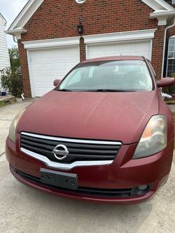 2009 Nissan Altima Hybrid (New battery and tires)