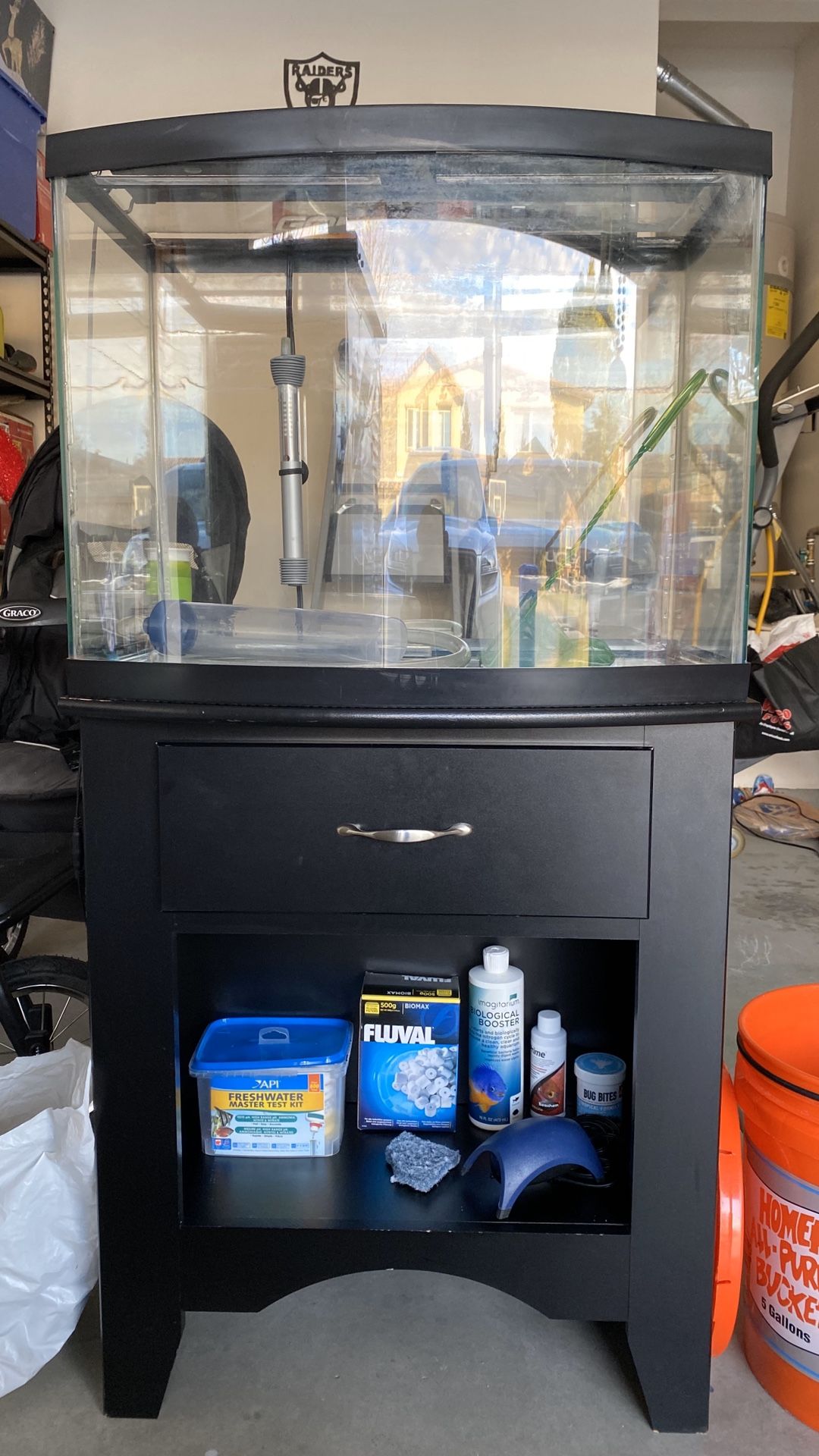 28 gallon bowfront fish tank