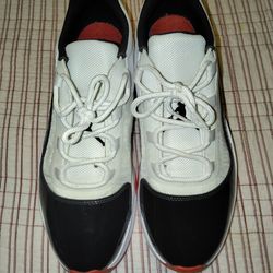 Jordan's size 12 men's