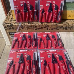 Milwaukee Electrician's Hand Tool Kit (4-Piece)