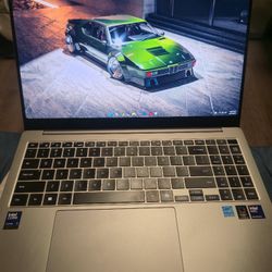 16in Samsung Book 5 Pro