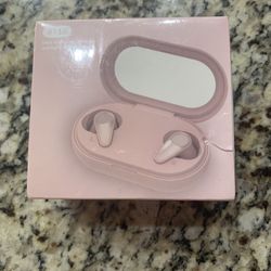 Wireless Ear Buds With Makeup Mirror 