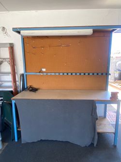 Heavy duty workbench