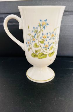 Floral Porcelain Footed Mug