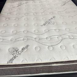 Queen Size Serenity Jumbo Pillow Top Mattress