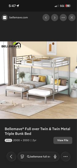 Triple bunk Bed