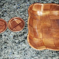 Parquet Woven Wood Serving Square Scalloped 11 Inch Bowl With 3 4 Inch Coasters