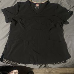 L Women’s Dickies Scrub Top