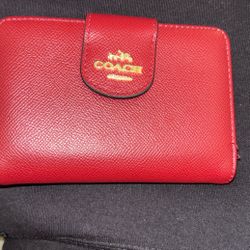 Coach Medium Corner Zip Wallet