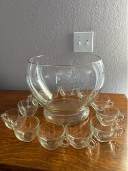 Party Punch  Bowl & 12 Cups