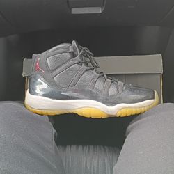 Air Jordan 11 Retro BG Size 6.5 Y