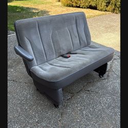 1994 dodge Caravan Seat FREE
