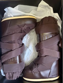 Moon boot