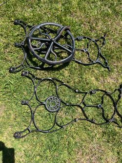 Singer sewing machine cast iron legs