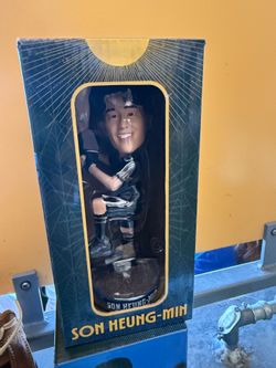 Son Heung-min bobble head (2 available)