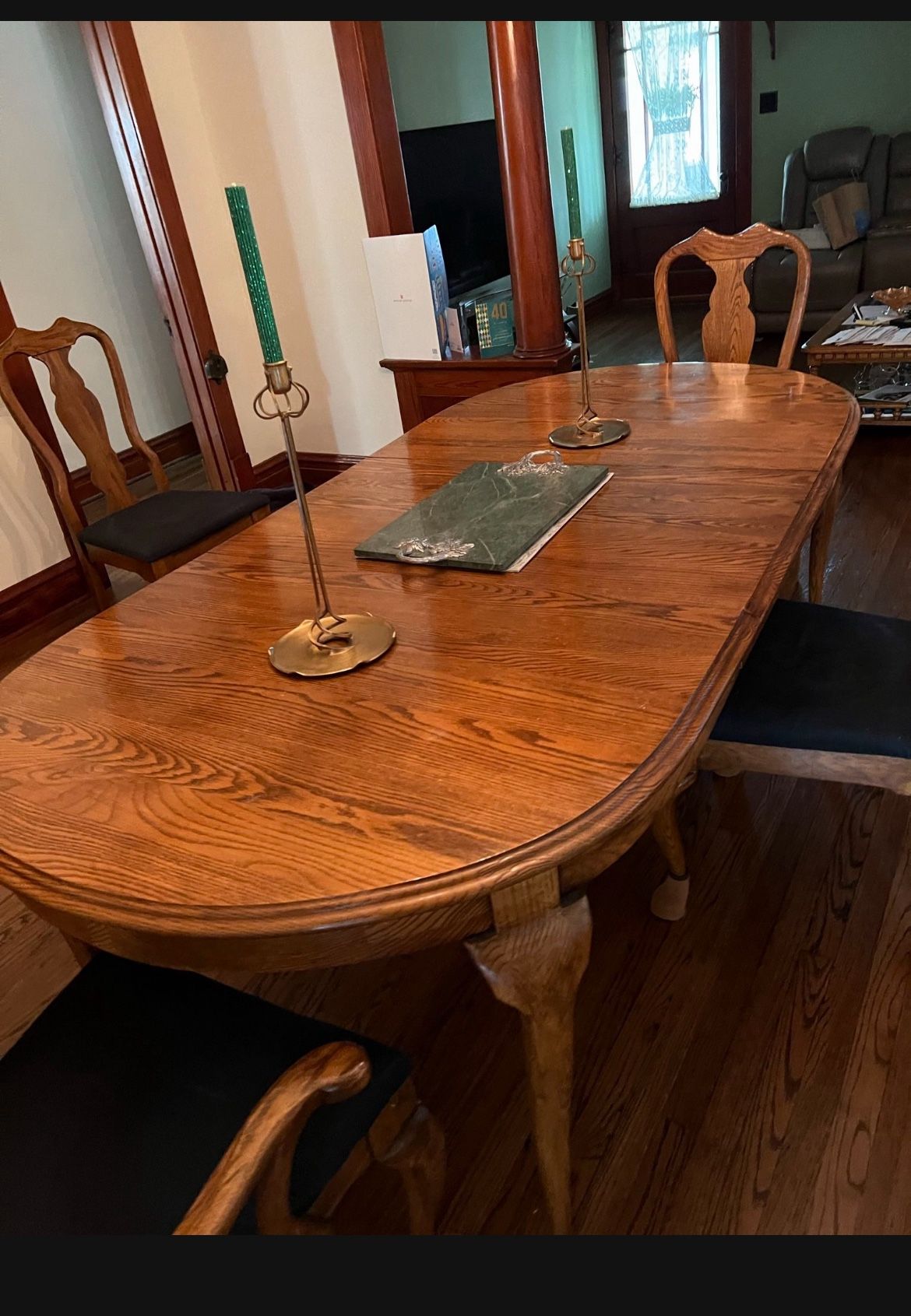 Dining Table & Chairs