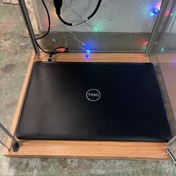 Dell Latitude 5591 laptop 15.6-inch i5-8300U @ 2.3 Ghz 8gb Ram 256GB SSD Windows 11 pro