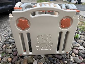 Baby Gate/Pen