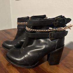 Freebird Lion Black Women Size9