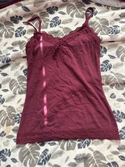 hollister tank!!