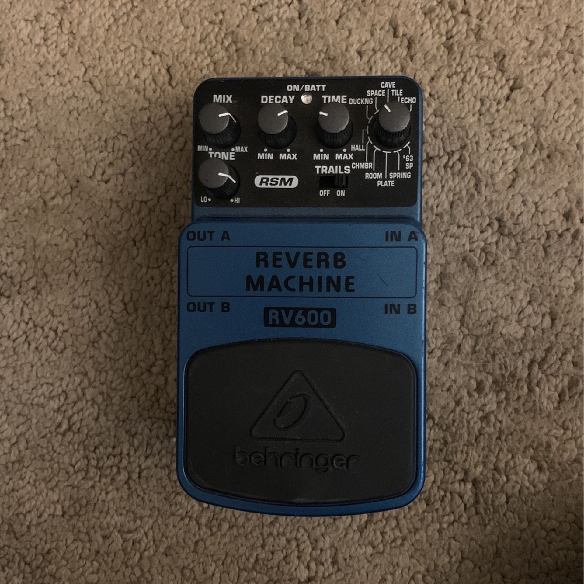 Behringer Reverb Machine RV600