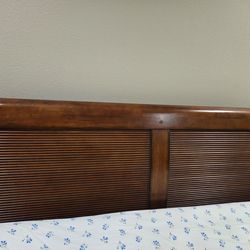 Solid wood queen bedframe