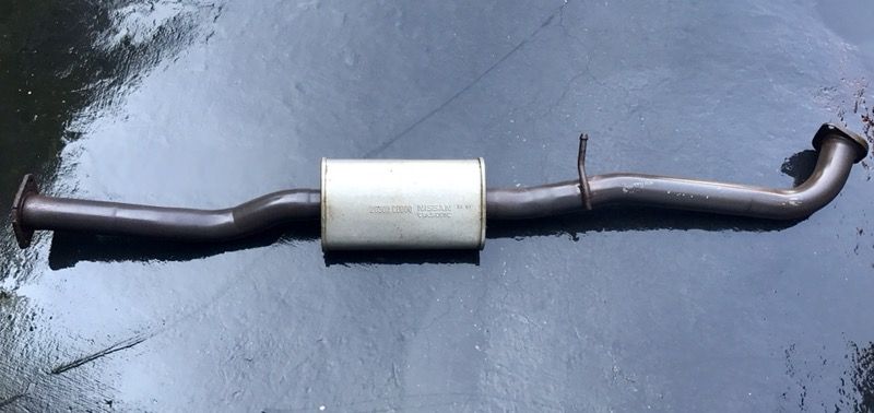 2003-2007 Infiniti G35 Sport Coupe OEM Mid Pipe Exhaust Resonator Calsonic