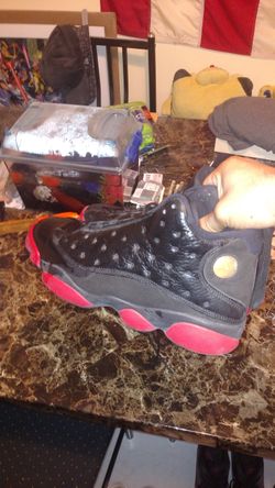 Jordan gym red 13s size 10